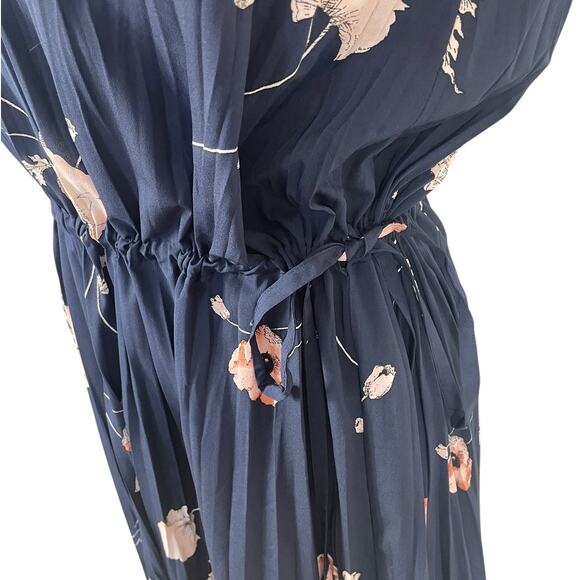 Vince Tossed Poppy V-Neck Pleated Midi Dress Size Large Effortlessly Chic Modern - Picture 11 of 16